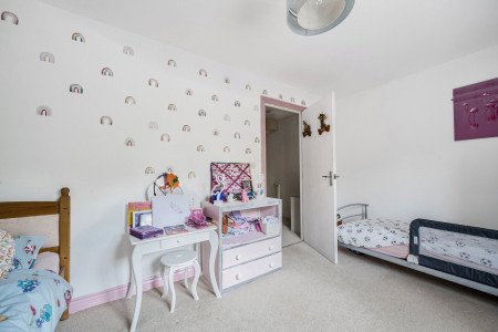 1362368-7-68dfe19...