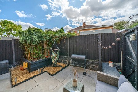1315831-3-686bd17... 1315831-3-686bd17...