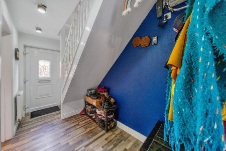 1315831-18-686bd2... 1315831-18-686bd2...