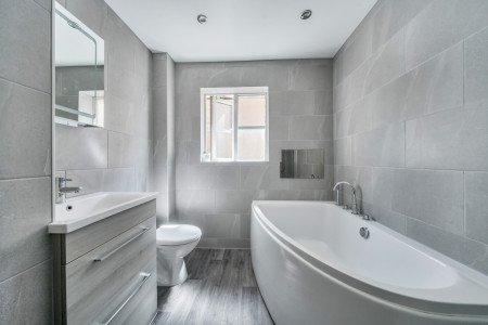 Family Bathroom Family Bathroom