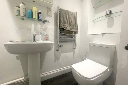 ensuite 2