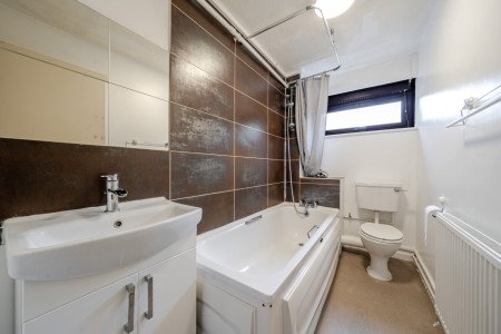 1343207-7-68a4500...
